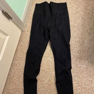 Black leggings with pocket